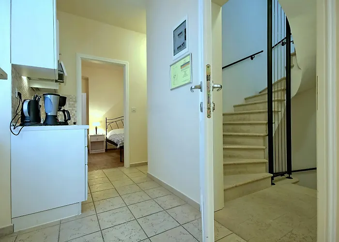 Dimore Apartments Trevisol Daire *