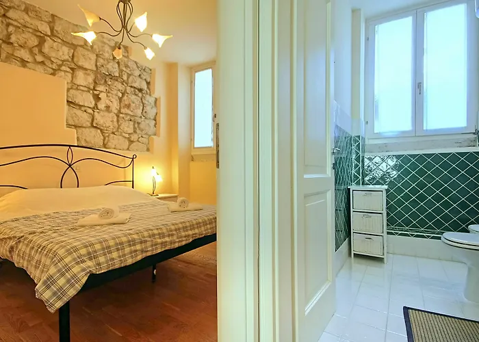 Dimore Apartments Trevisol Daire *